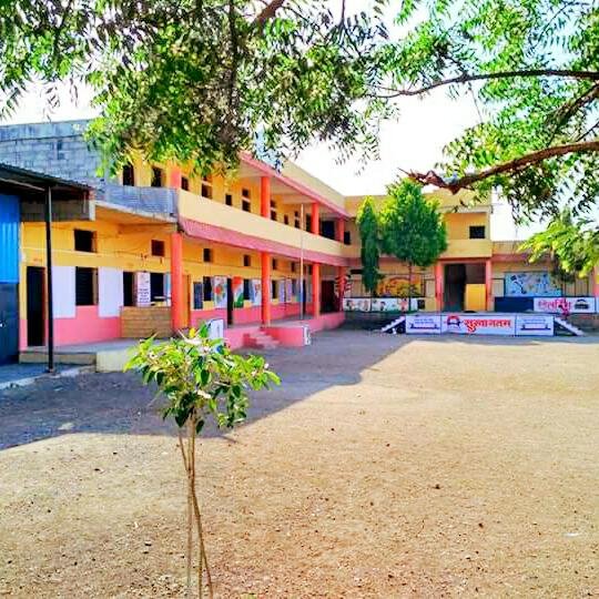 Students at Shardasadan Ashramshala